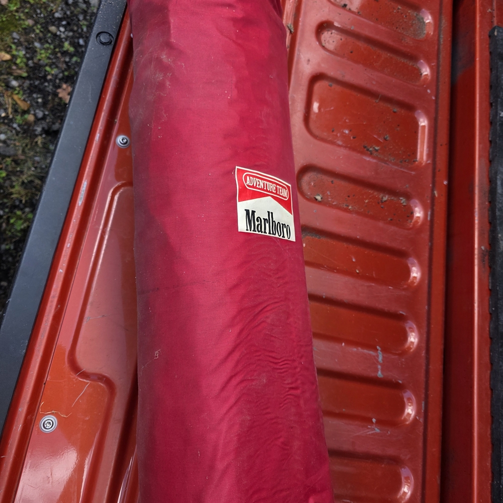 Marlboro Red Adventure Team Gear